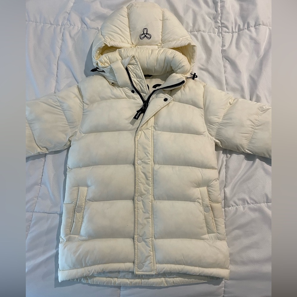 Aritzia TNA SUPERPUFF